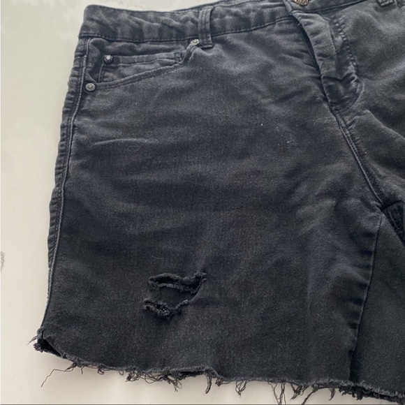 Celebrity Gold Black Distressed Cutoff Jean Shorts Size 12 - Picture 4 of 9